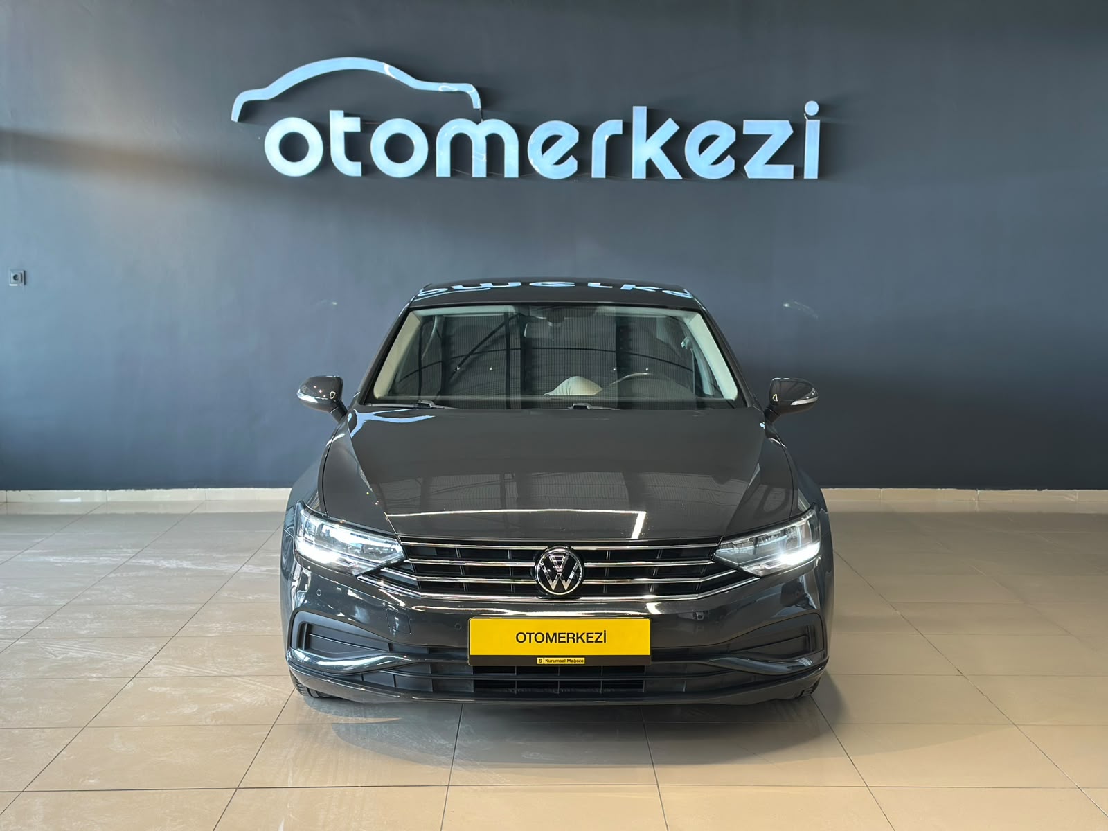 VOLKSWAGEN PASSAT 1